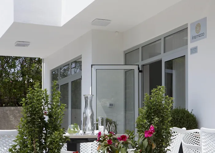 Boutique Intermezzo - Pag Centre 4*