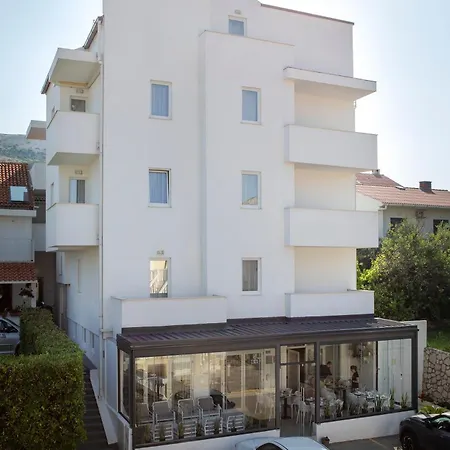 Hotel Boutique Intermezzo - Pag Centre 4*