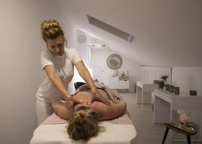 Boutique Intermezzo - Pag Centre Паг