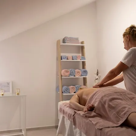 Boutique Intermezzo - Pag Centre 4*