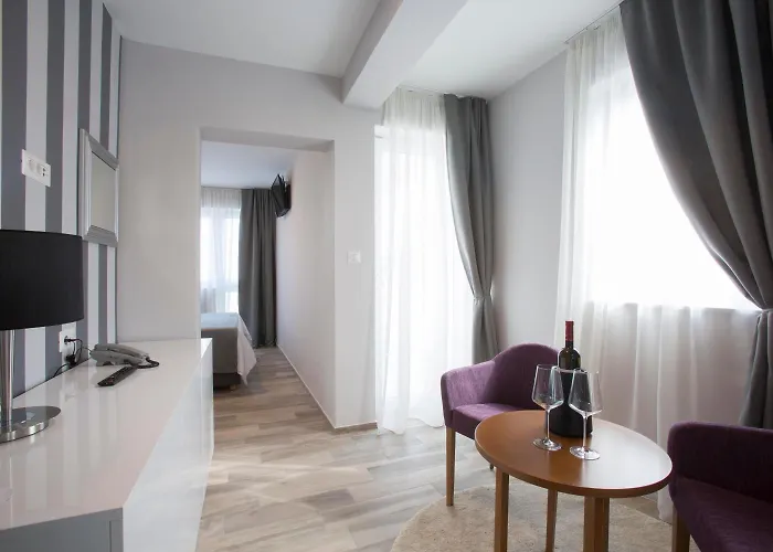 Boutique Intermezzo - Pag Centre 파그